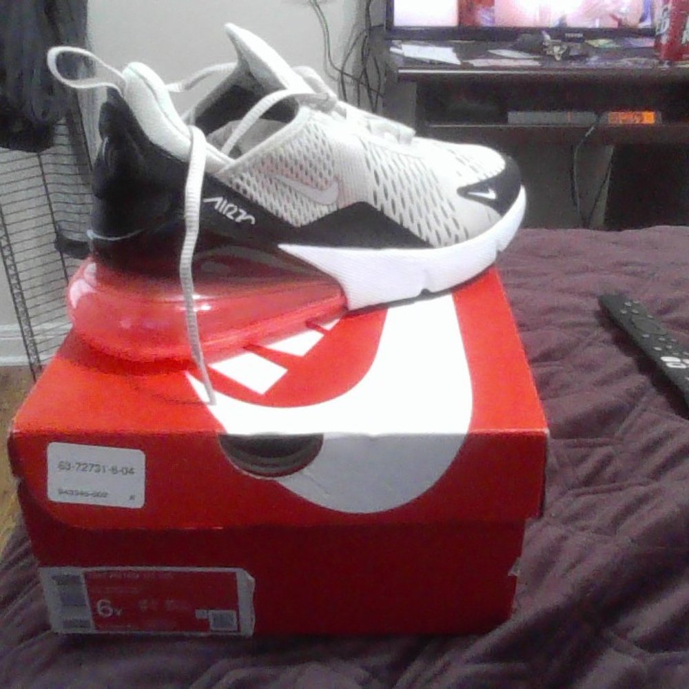 Nile 270 AirMax